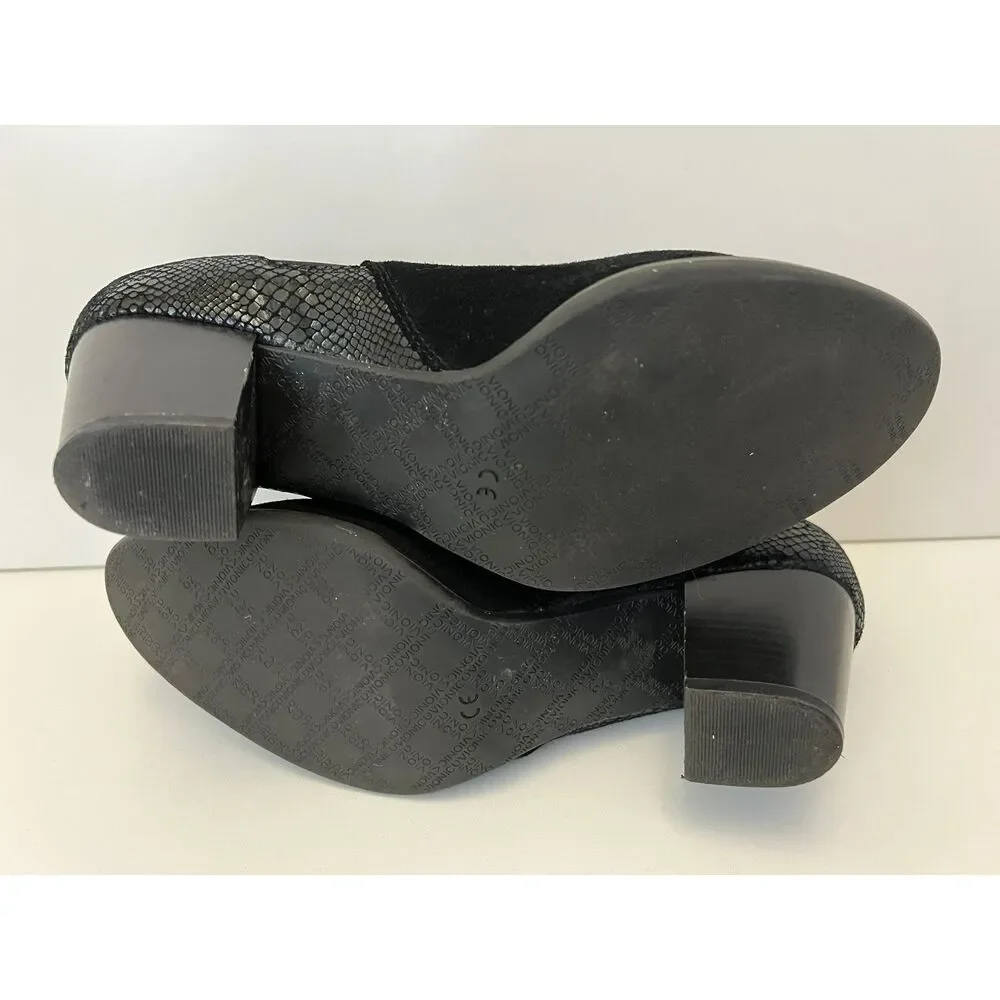 Vionic Anne Black Suede Ankle Boots. Size 9.
